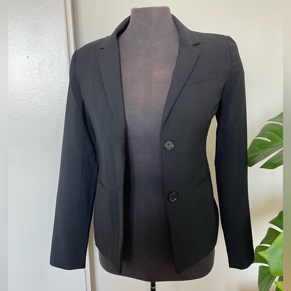 Gap classic fitted blazer NWOT size 0 black - Picture 3 of 10
